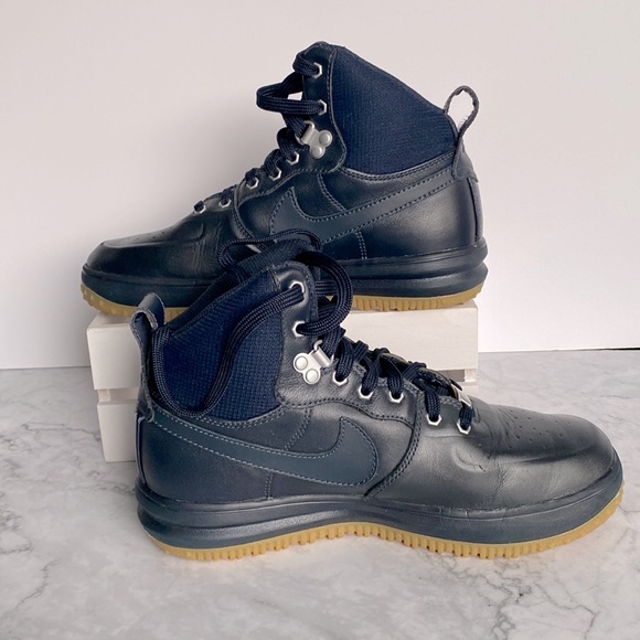 Size 6.5Y Lunar Force 1 SneakerBoot GS Dark Obsidian 706803-401 - Picture 3 of 13